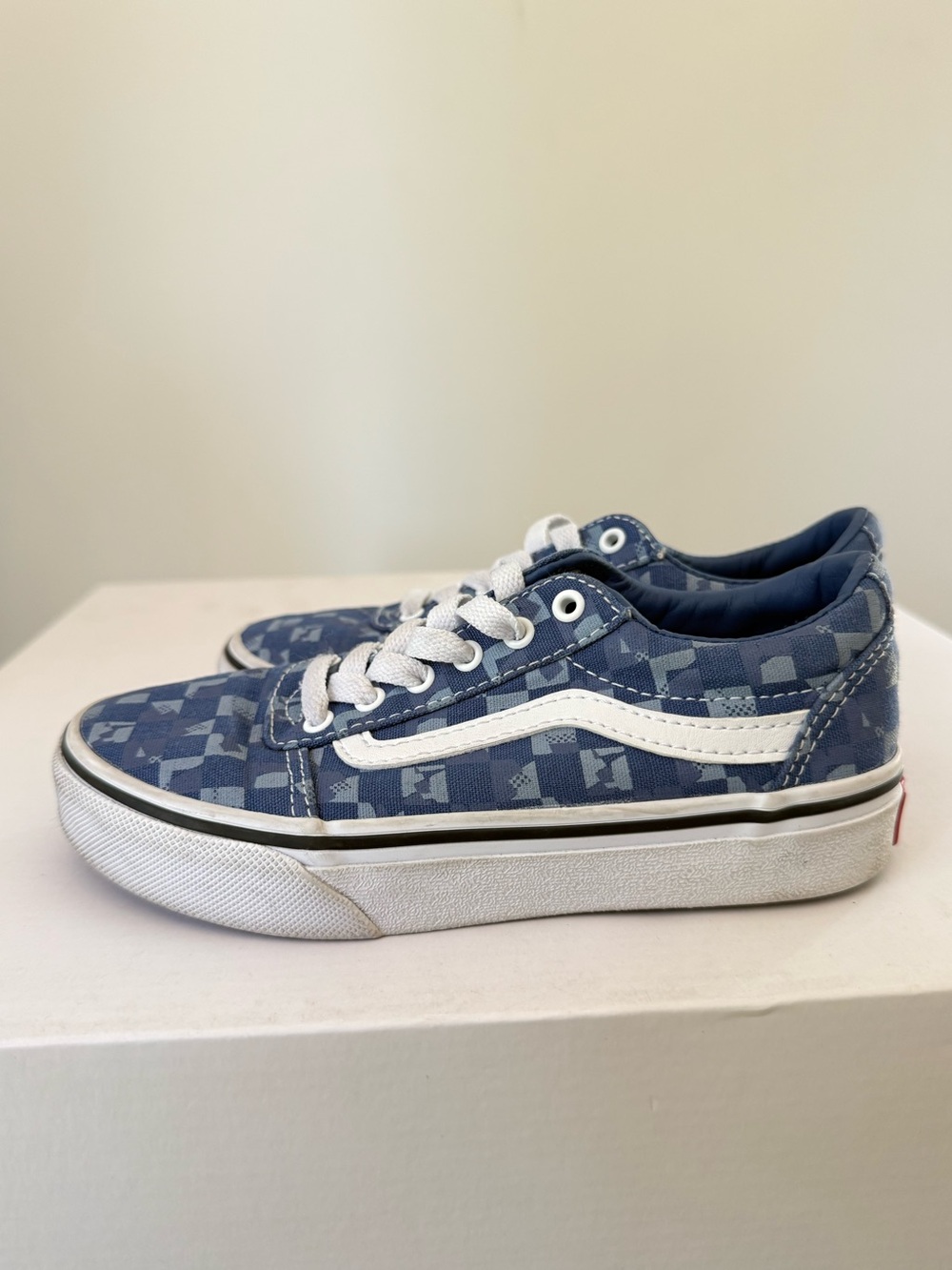 Van's Ward Blue Sneakers Kids Size: 13 #Lux-K-SH